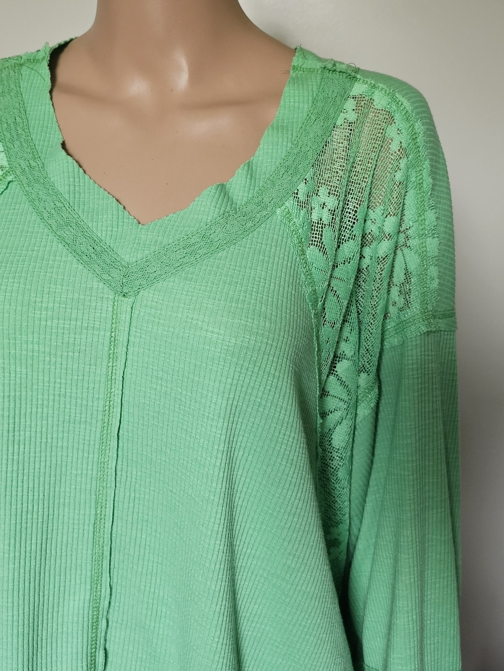 POL Lace Floral Sweatshirt Oversized Top - Picture 10 of 10